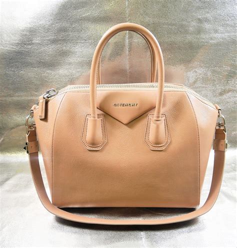 Restoring Givenchy Antigona 